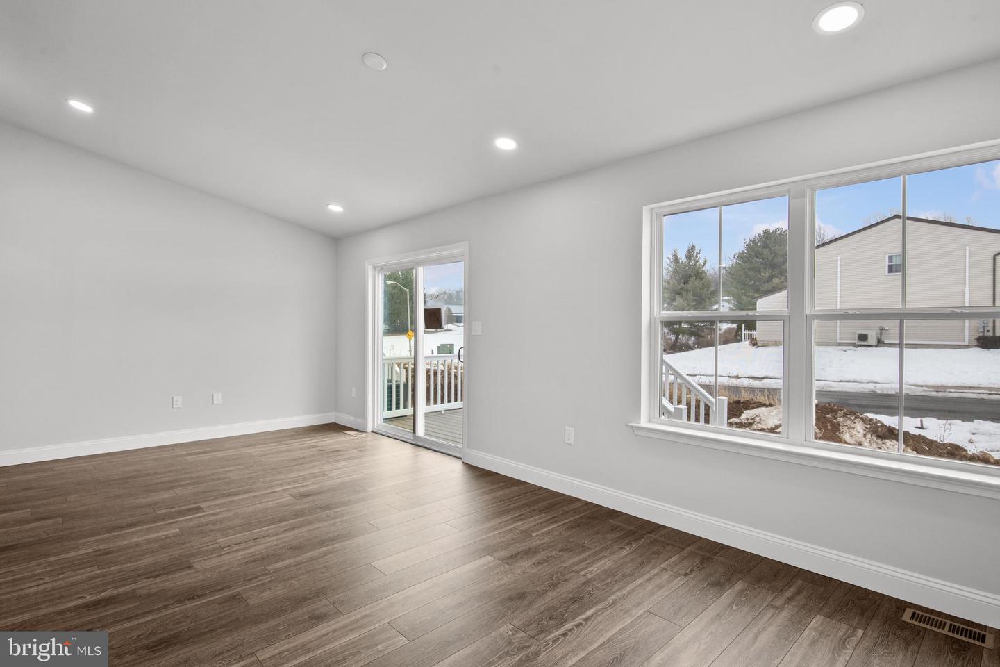 225 Lucille Way #lot 26 Property Photo 9