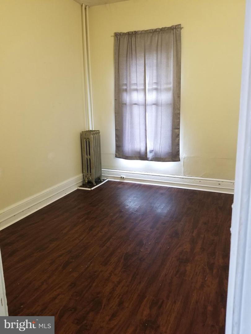 230 S 13th St #2 Property Photo 1