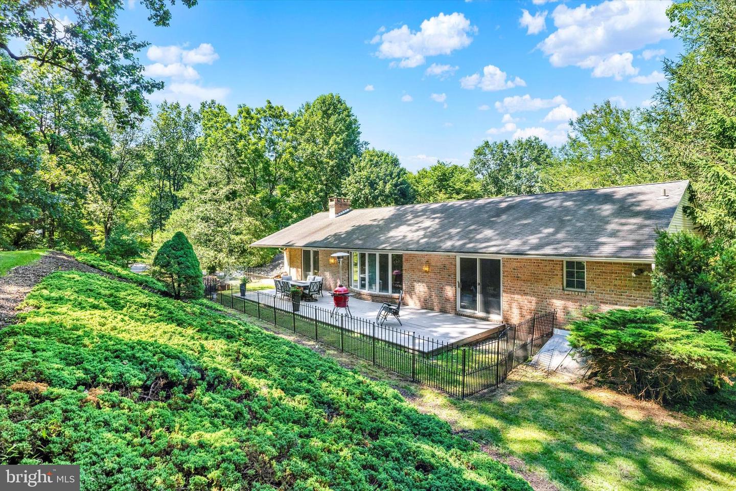 49 Fawn Dr Property Photo 6