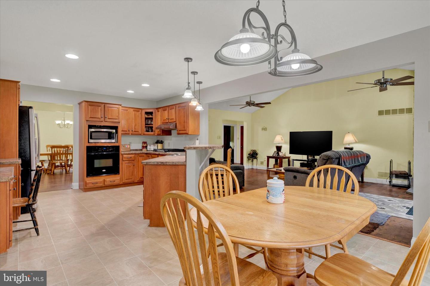 181 Fort Rd Property Photo 6