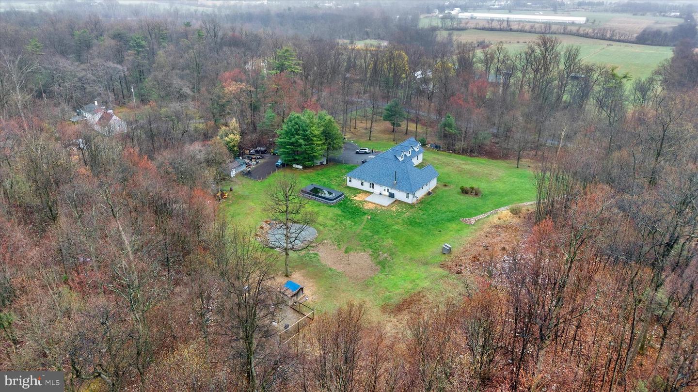181 Fort Rd Property Photo 36