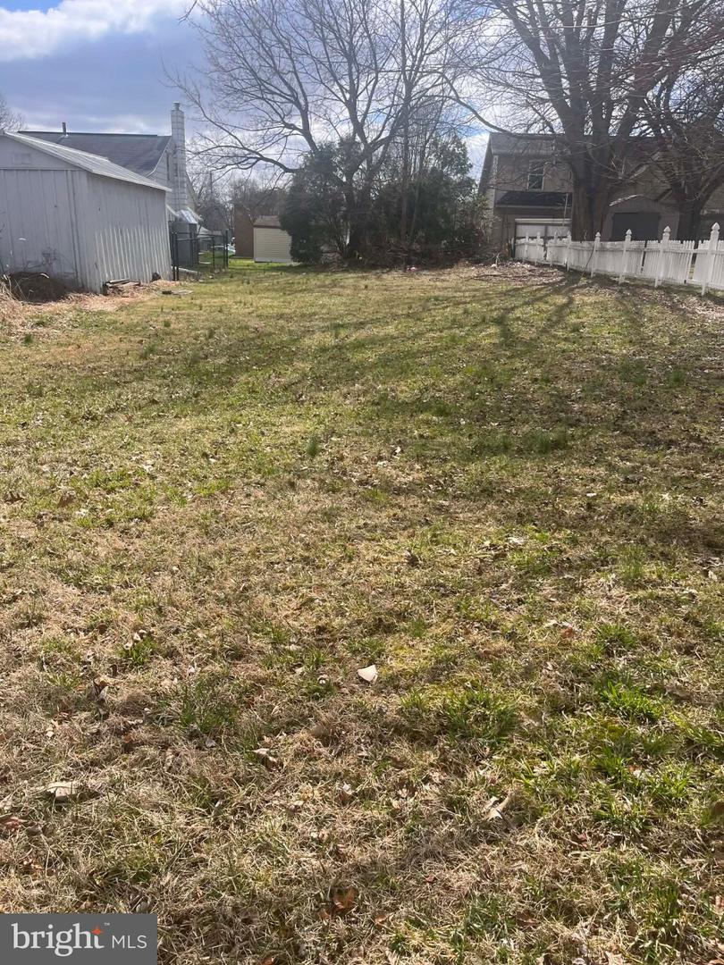 1428 Liggett Ave Property Photo 5