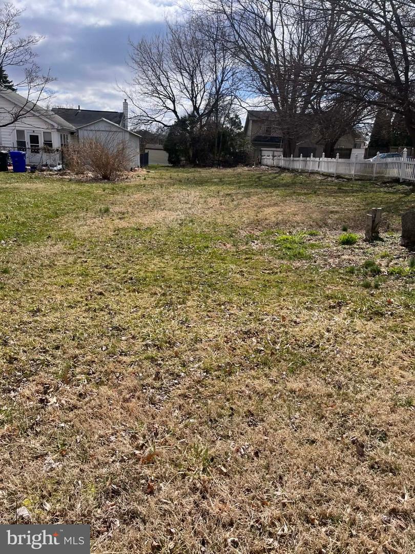 1428 Liggett Ave Property Photo 10