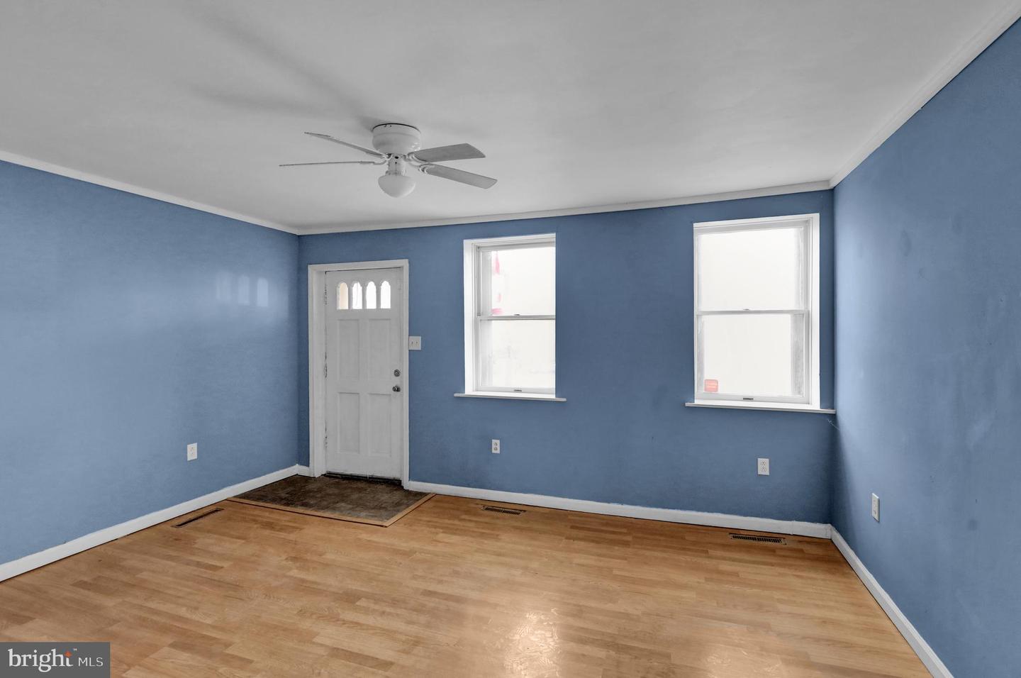 70 N Centre Avenue Property Photo 12
