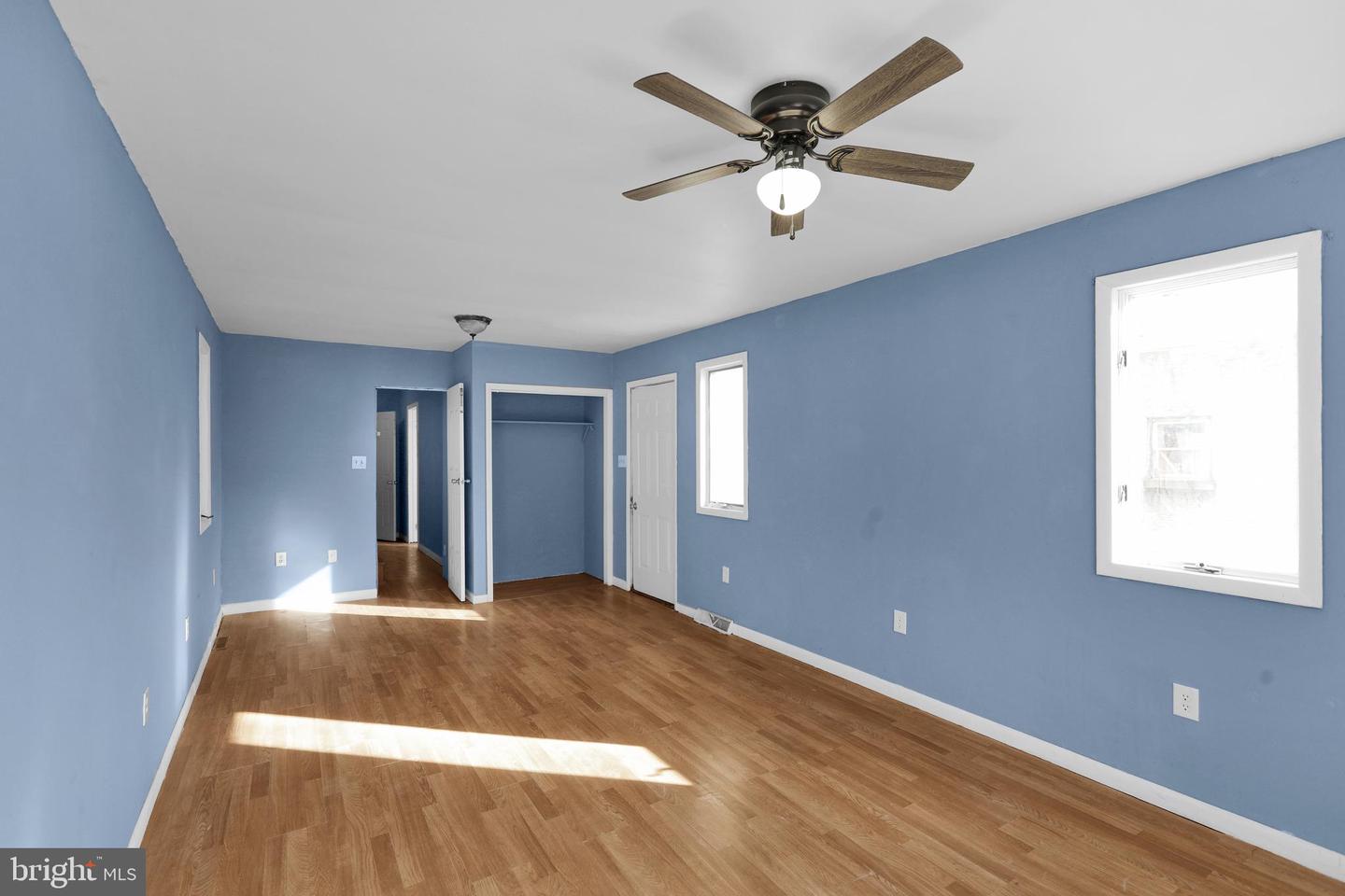 70 N Centre Avenue Property Photo 23