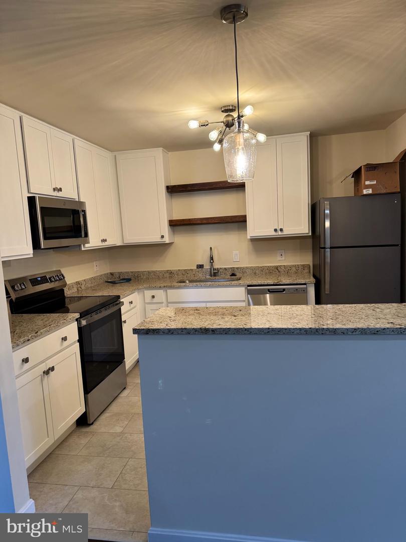 168 Valley Greene Cr #168 Property Photo 11