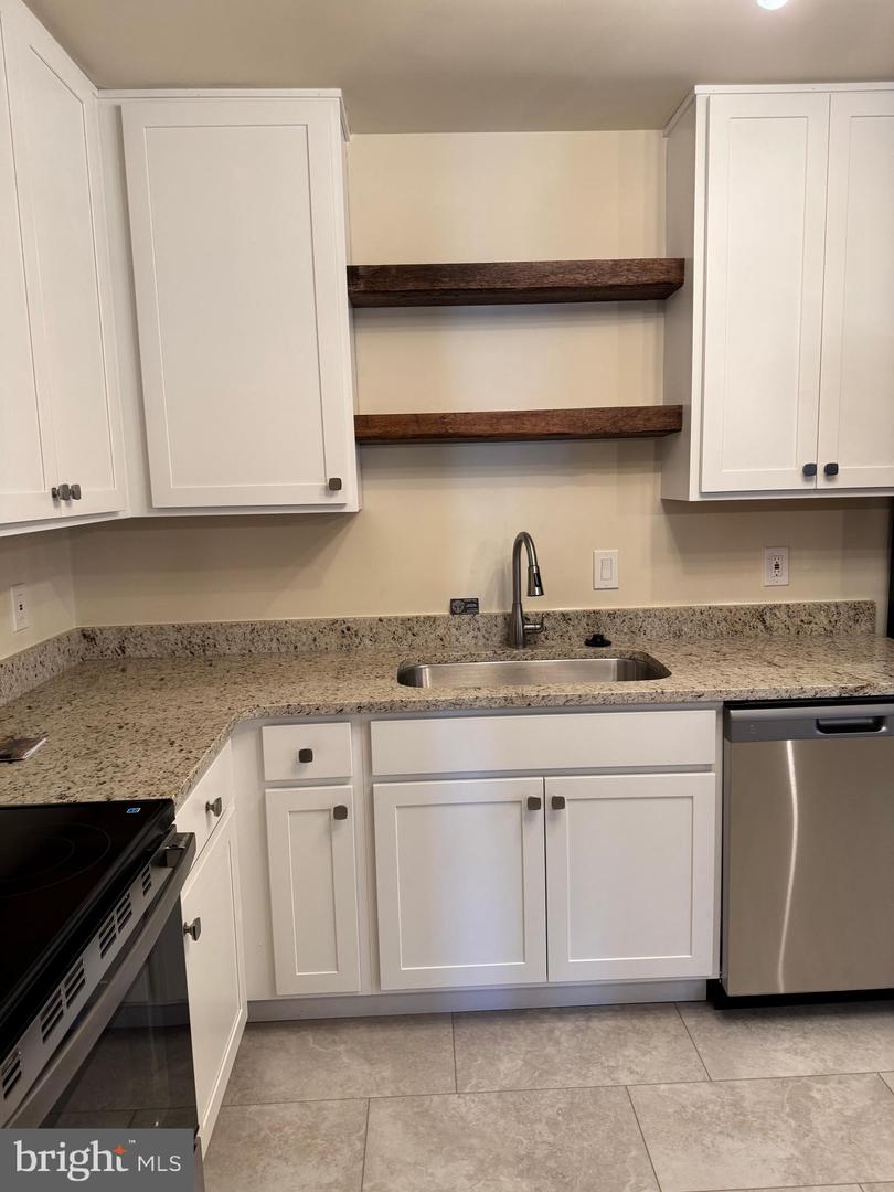 168 Valley Greene Cr #168 Property Photo 18