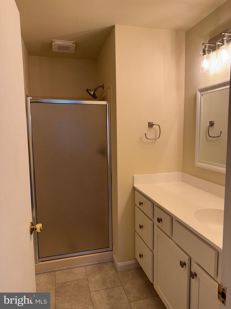 168 Valley Greene Cr #168 Property Photo 21