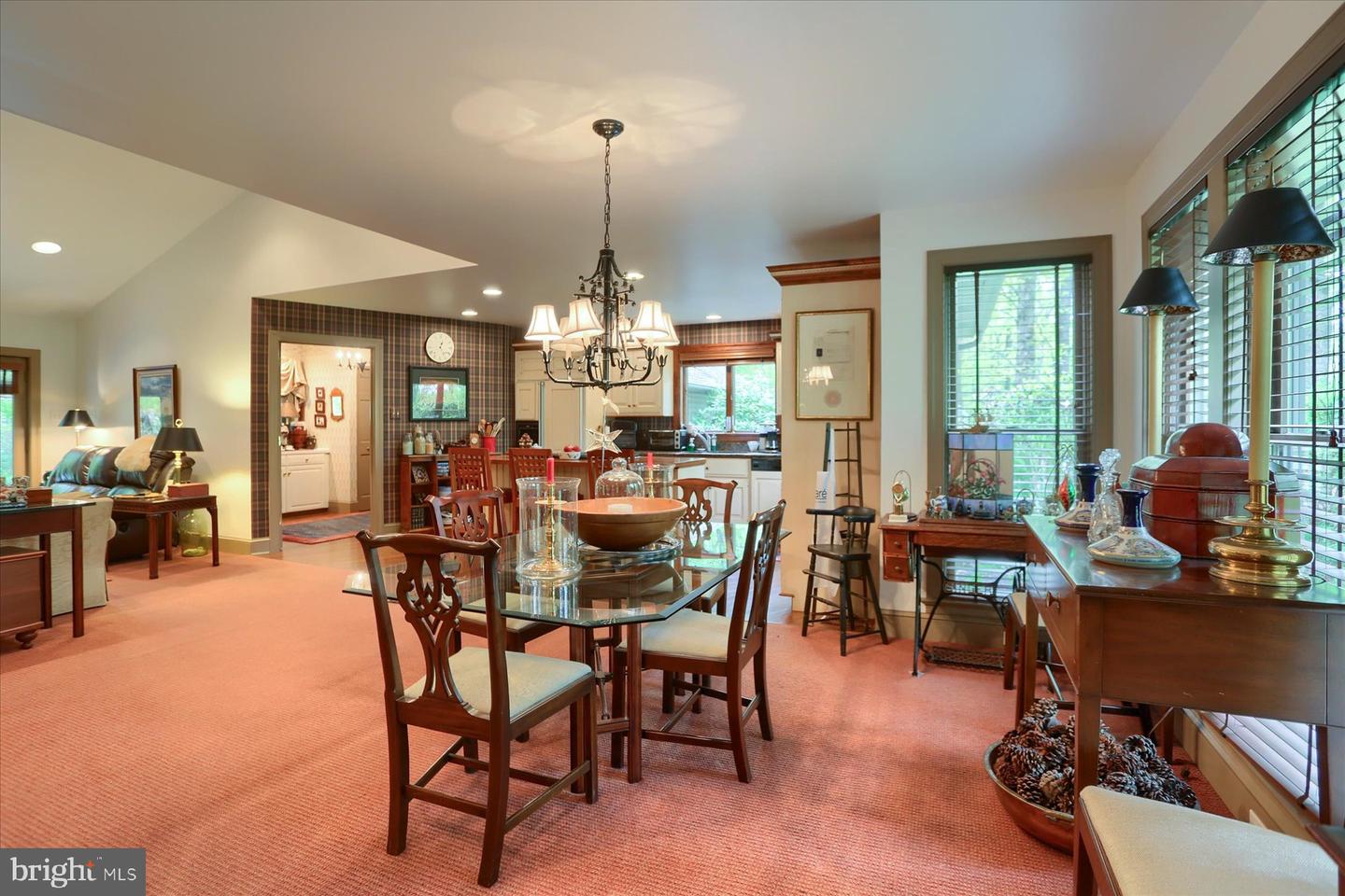 1575 Pine Grove Rd Property Photo 9