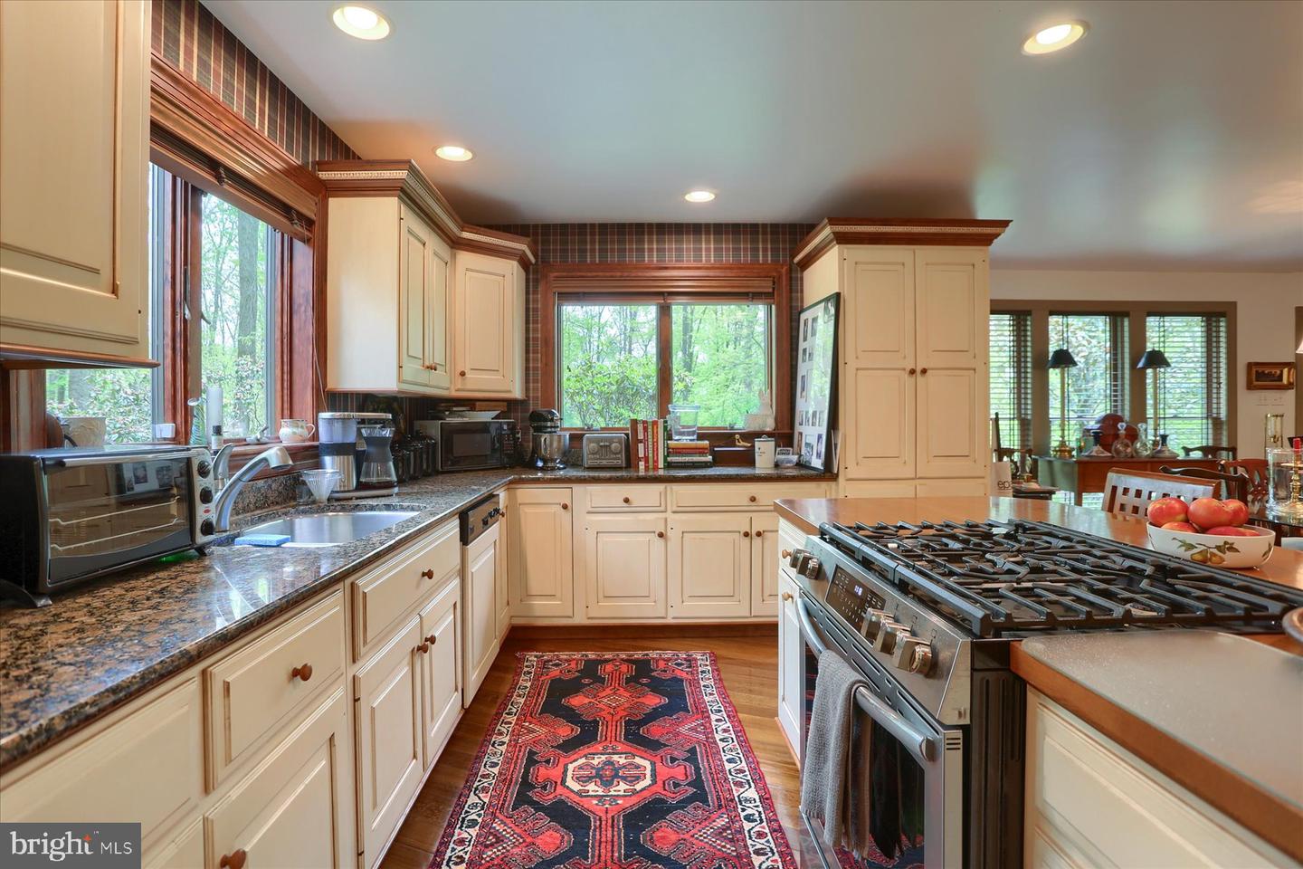 1575 Pine Grove Rd Property Photo 15