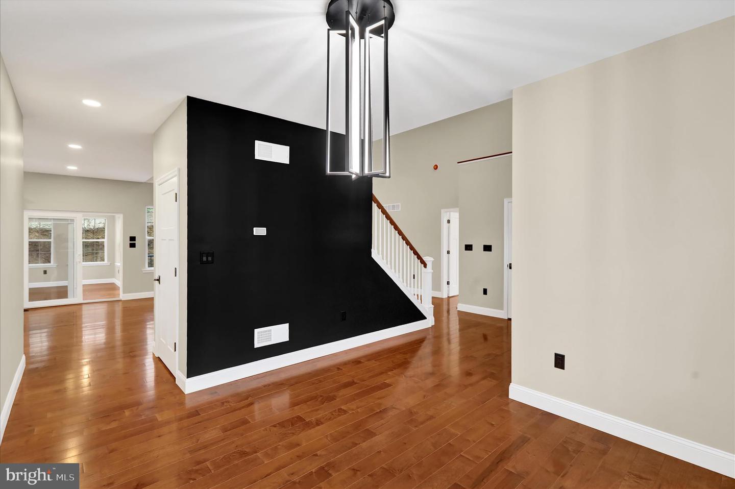 4214 Hill Terrace Drive Property Photo 12