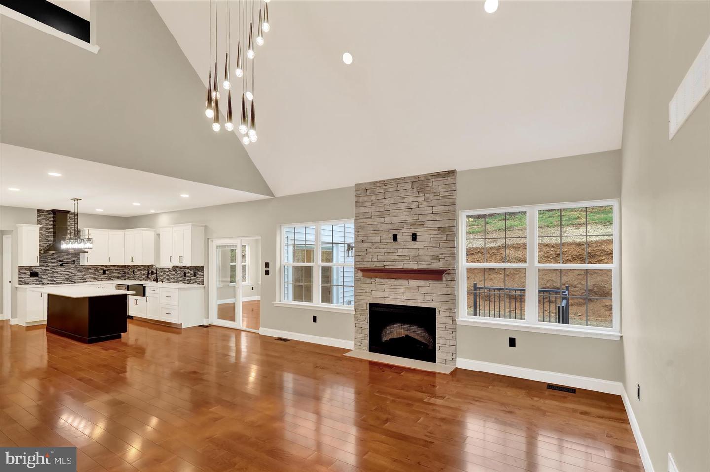 4214 Hill Terrace Drive Property Photo 13