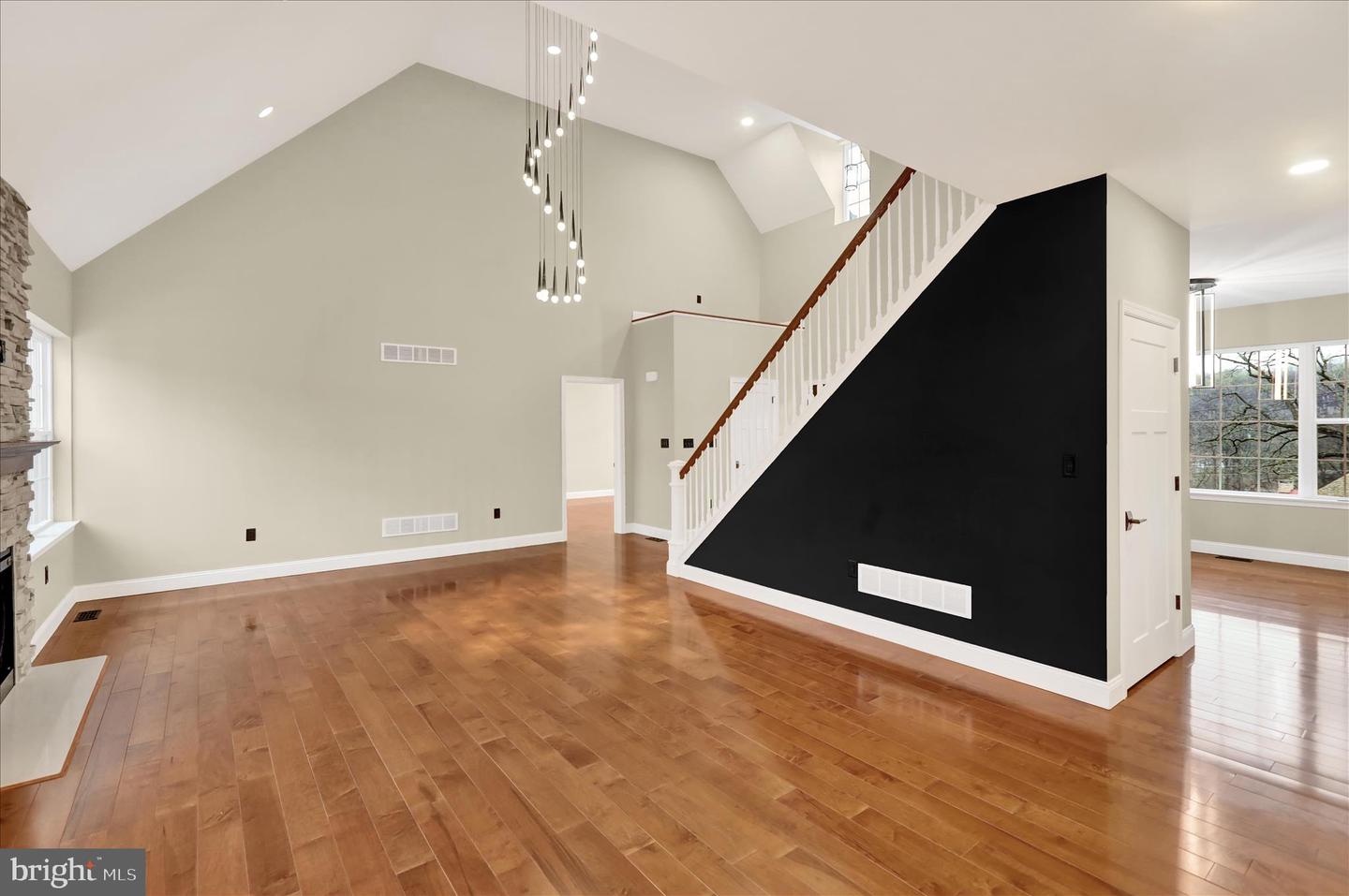 4214 Hill Terrace Drive Property Photo 18