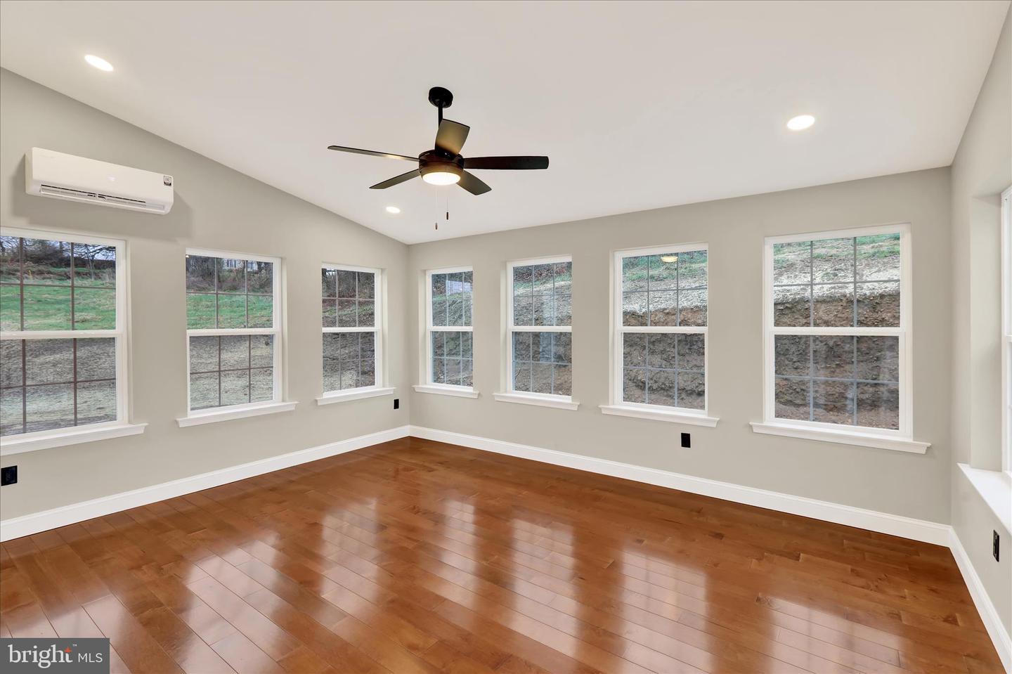 4214 Hill Terrace Drive Property Photo 19