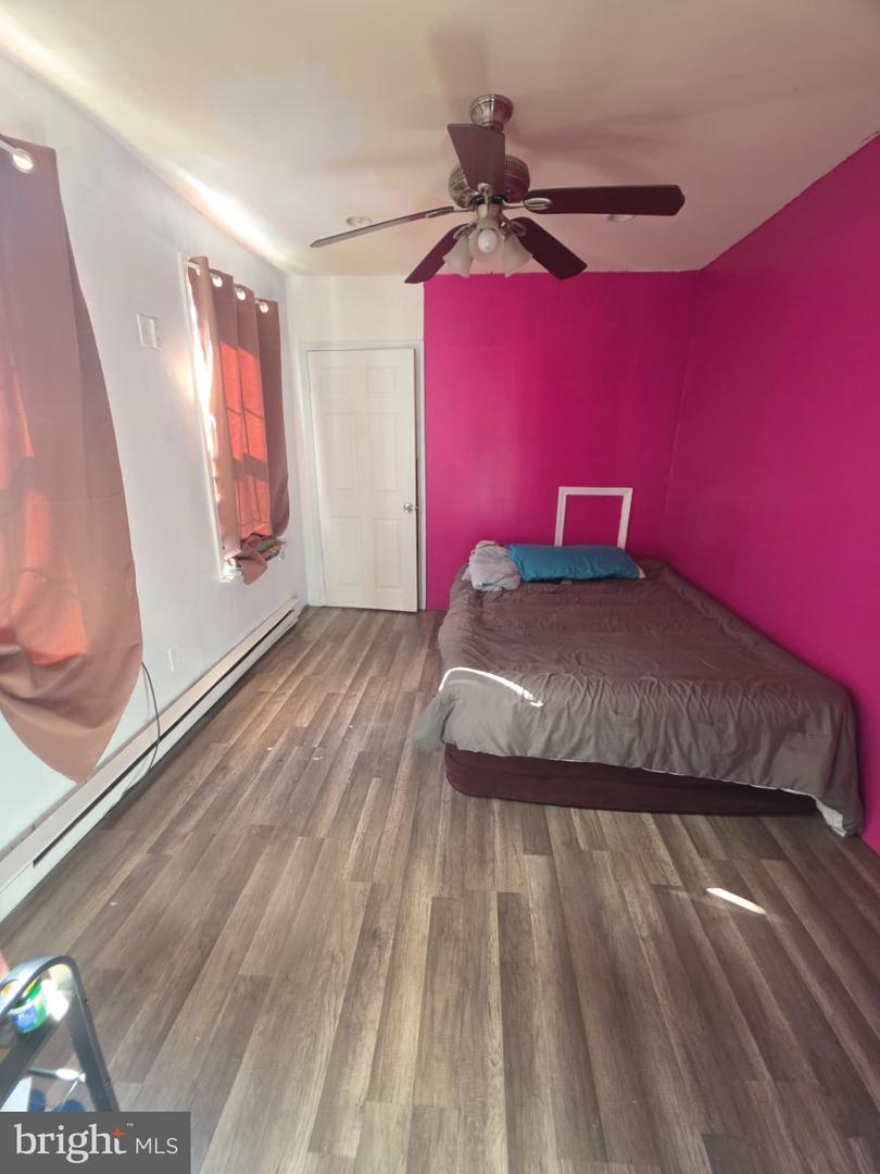 1022 Elm St Property Photo 15
