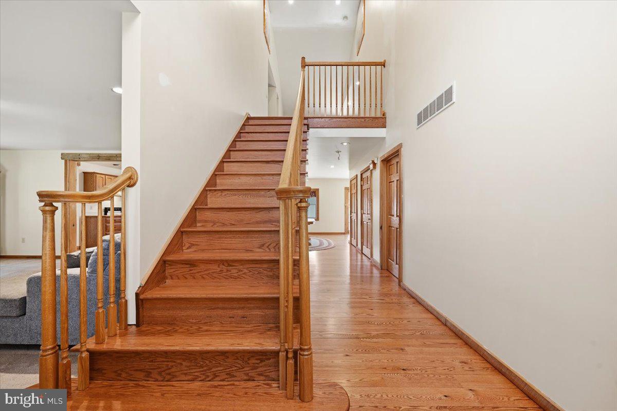 120 Benfield Rd Property Photo 6