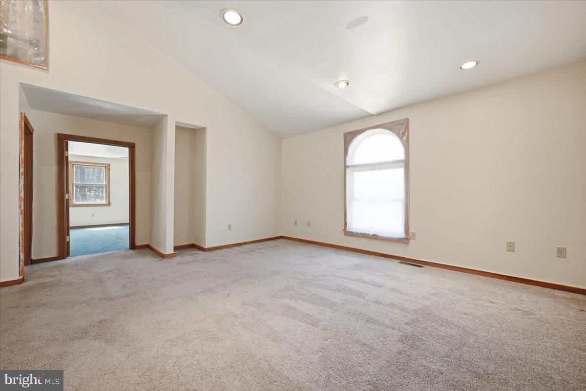 120 Benfield Rd Property Photo 15