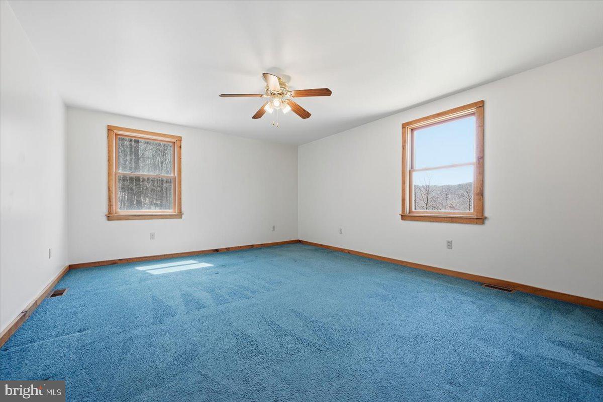 120 Benfield Rd Property Photo 17