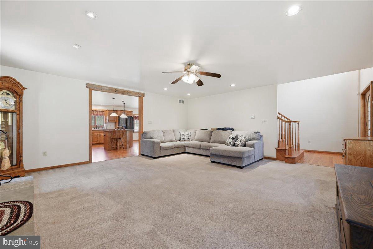 120 Benfield Rd Property Photo 24