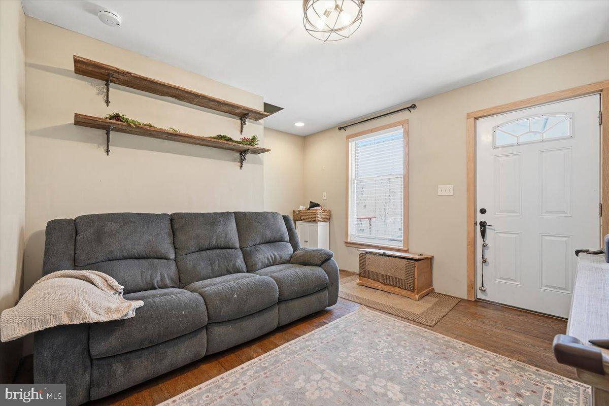 120 Benfield Rd Property Photo 31