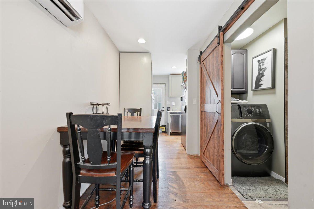 120 Benfield Rd Property Photo 36