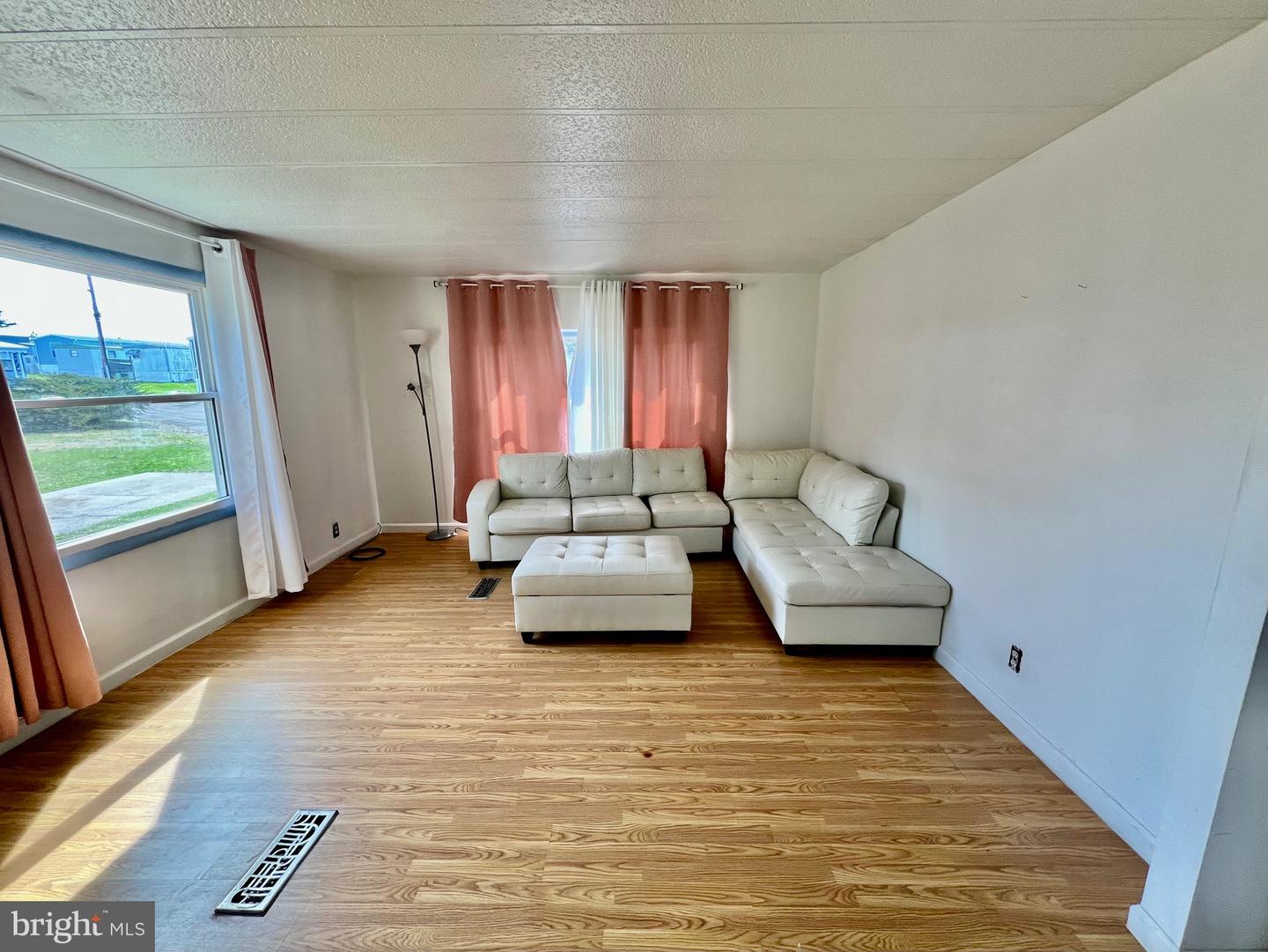 17 Bordic Rd Property Photo 5