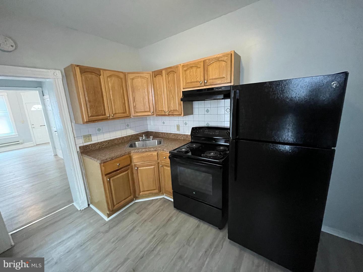 518 Johnson St Property Photo 4