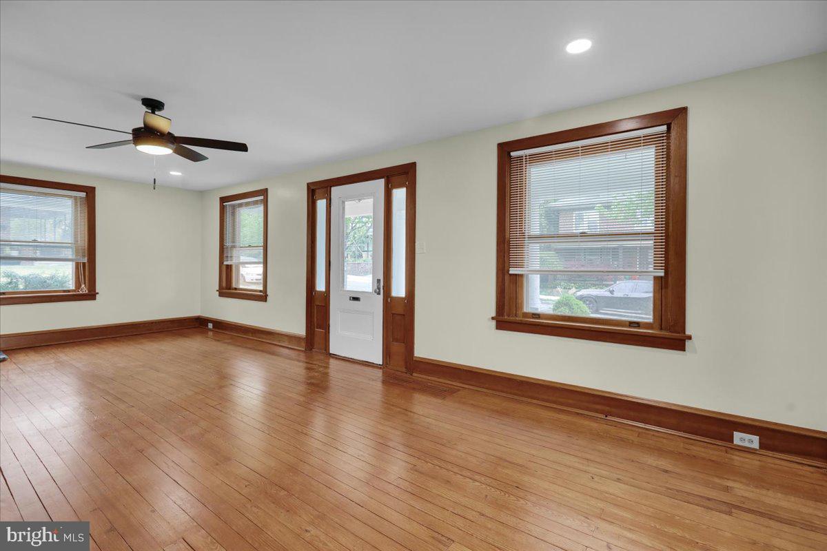 26 Bucks St Property Photo 9
