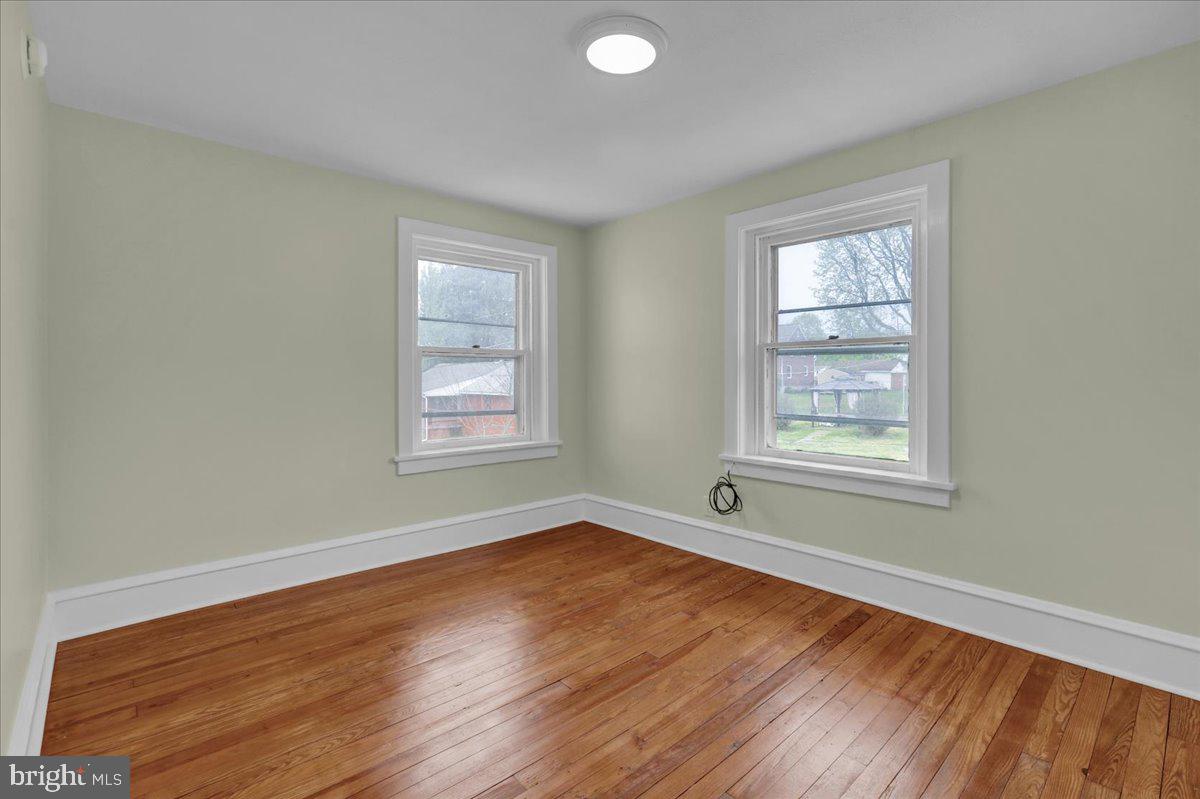 26 Bucks St Property Photo 28