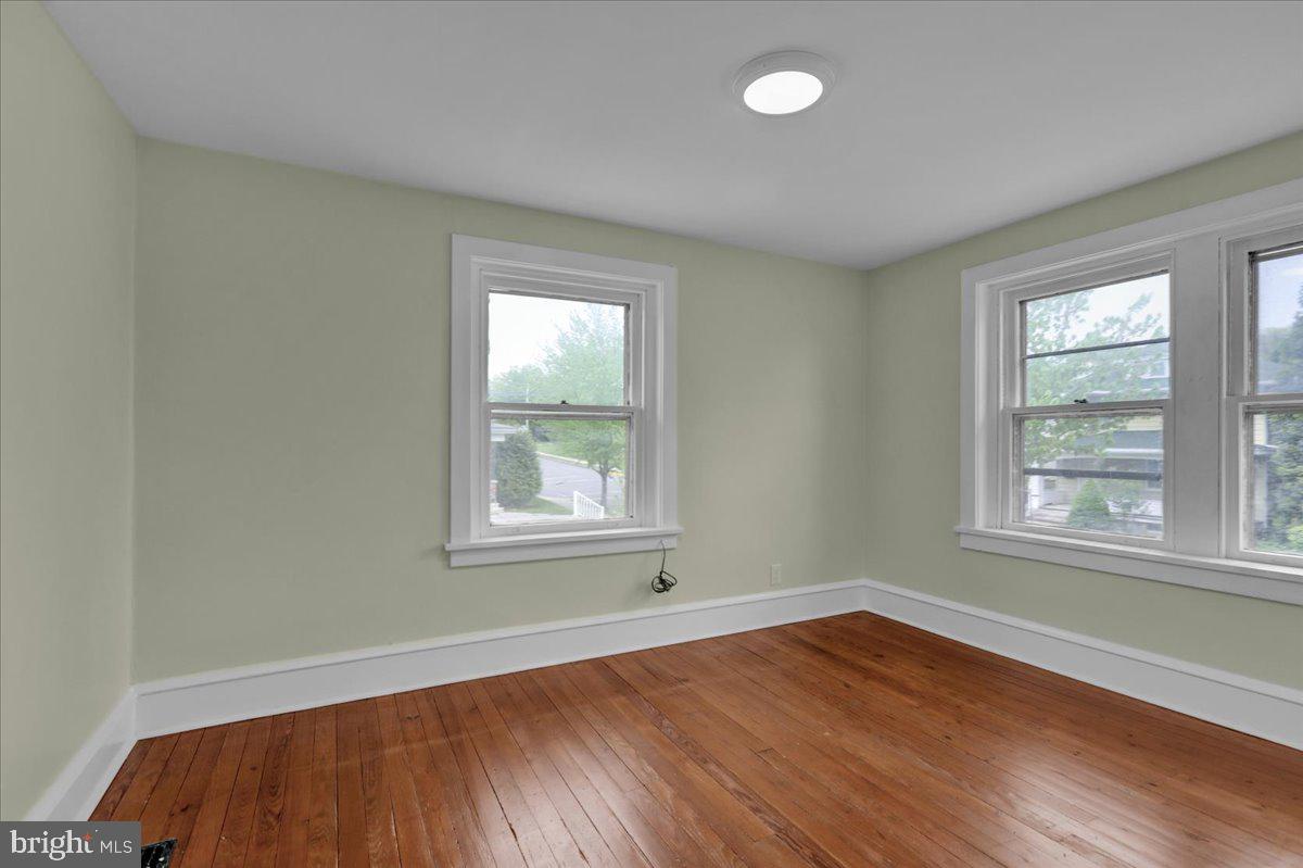 26 Bucks St Property Photo 30
