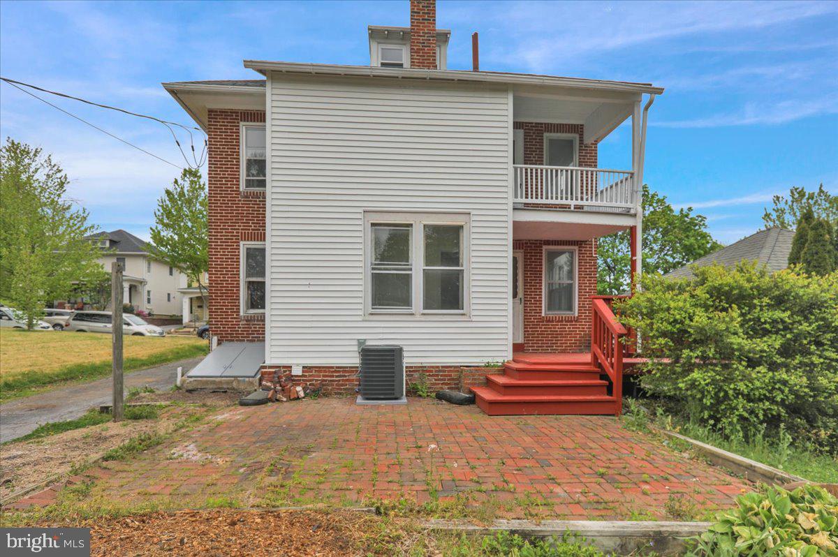 26 Bucks St Property Photo 38