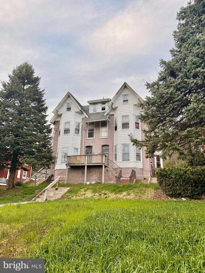1601 Mineral Spring Rd Property Photo 1