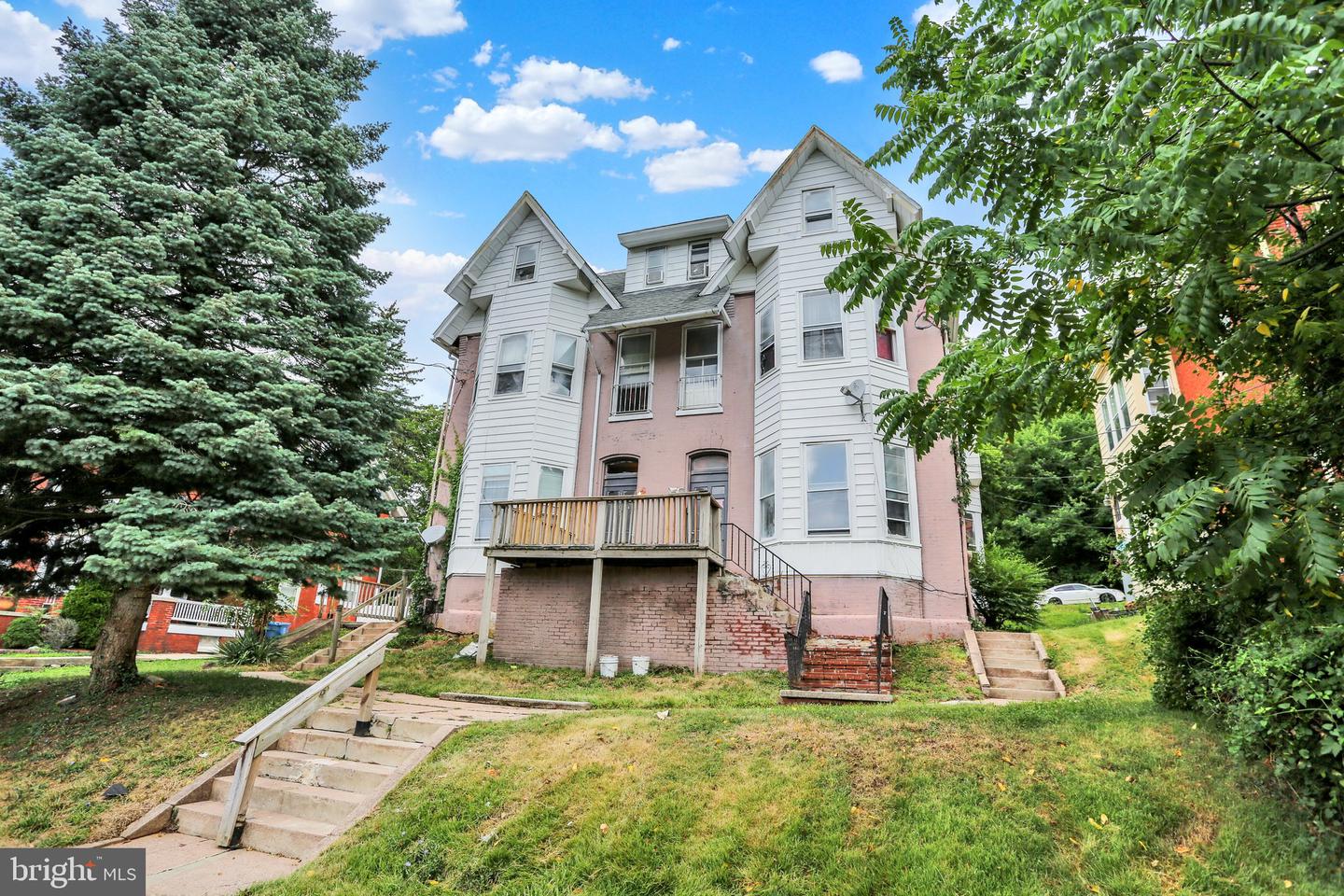 1601 Mineral Spring Rd Property Photo 1
