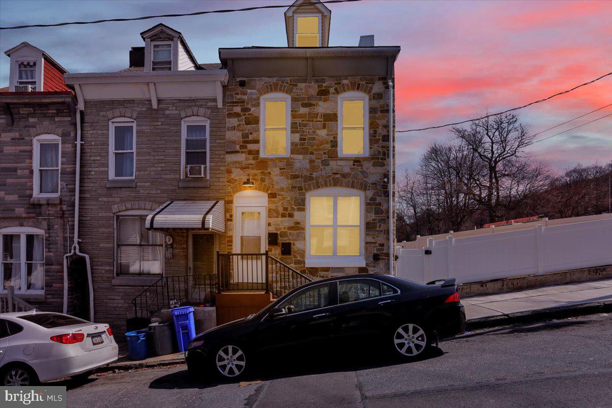 553 Wunder St #2 Property Photo 1