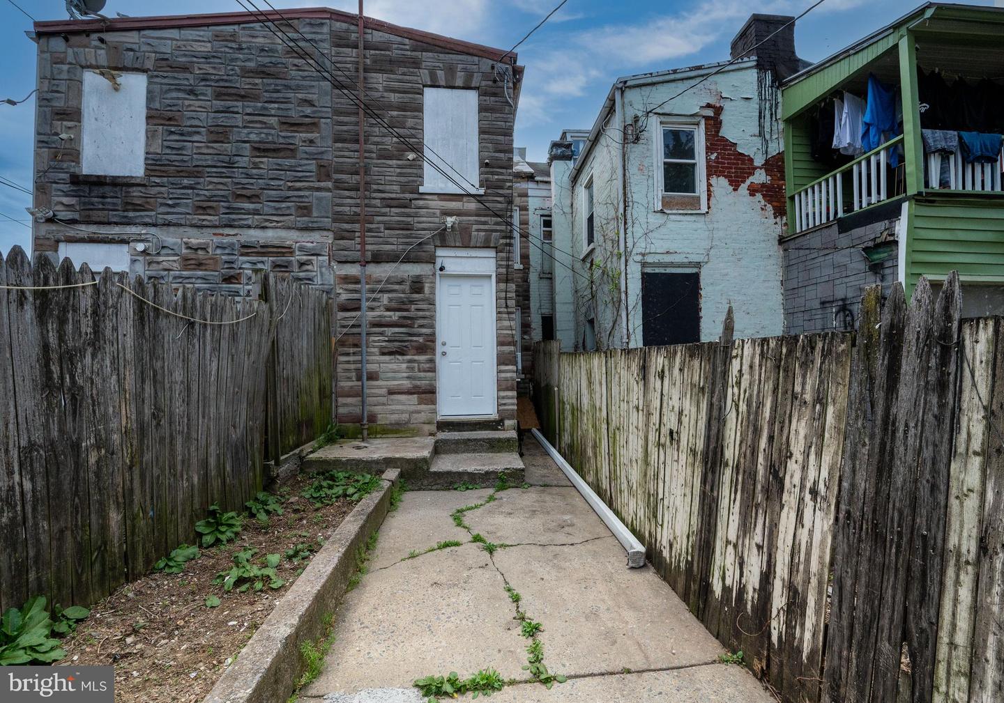 235 Hudson St Property Photo 28