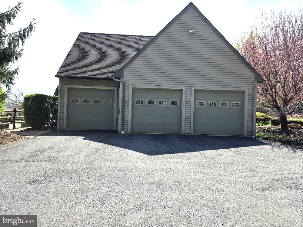 234 Miller Rd Property Photo 4