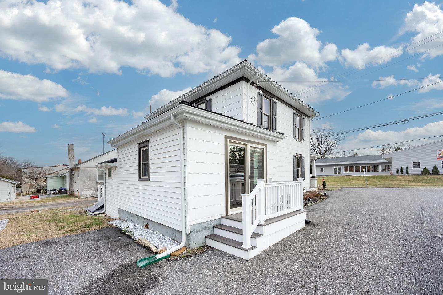 3511 Main St Property Photo 12