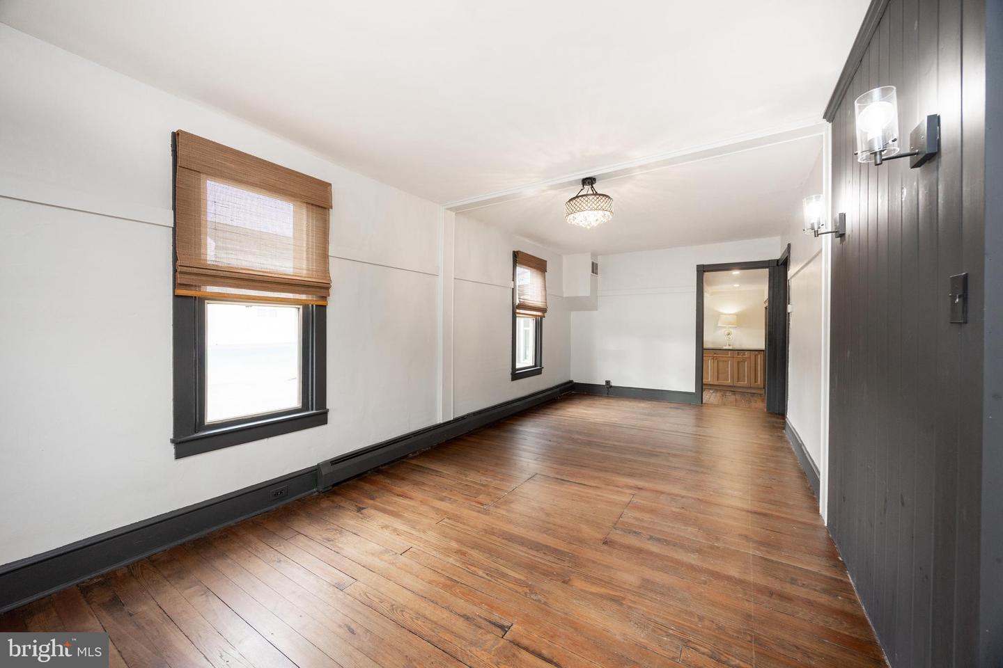 3511 Main St Property Photo 17