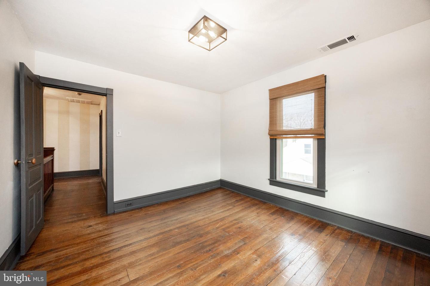 3511 Main St Property Photo 34
