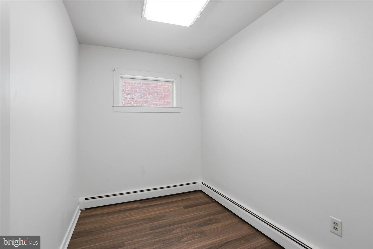 112 N 11th St #1 Property Photo 5