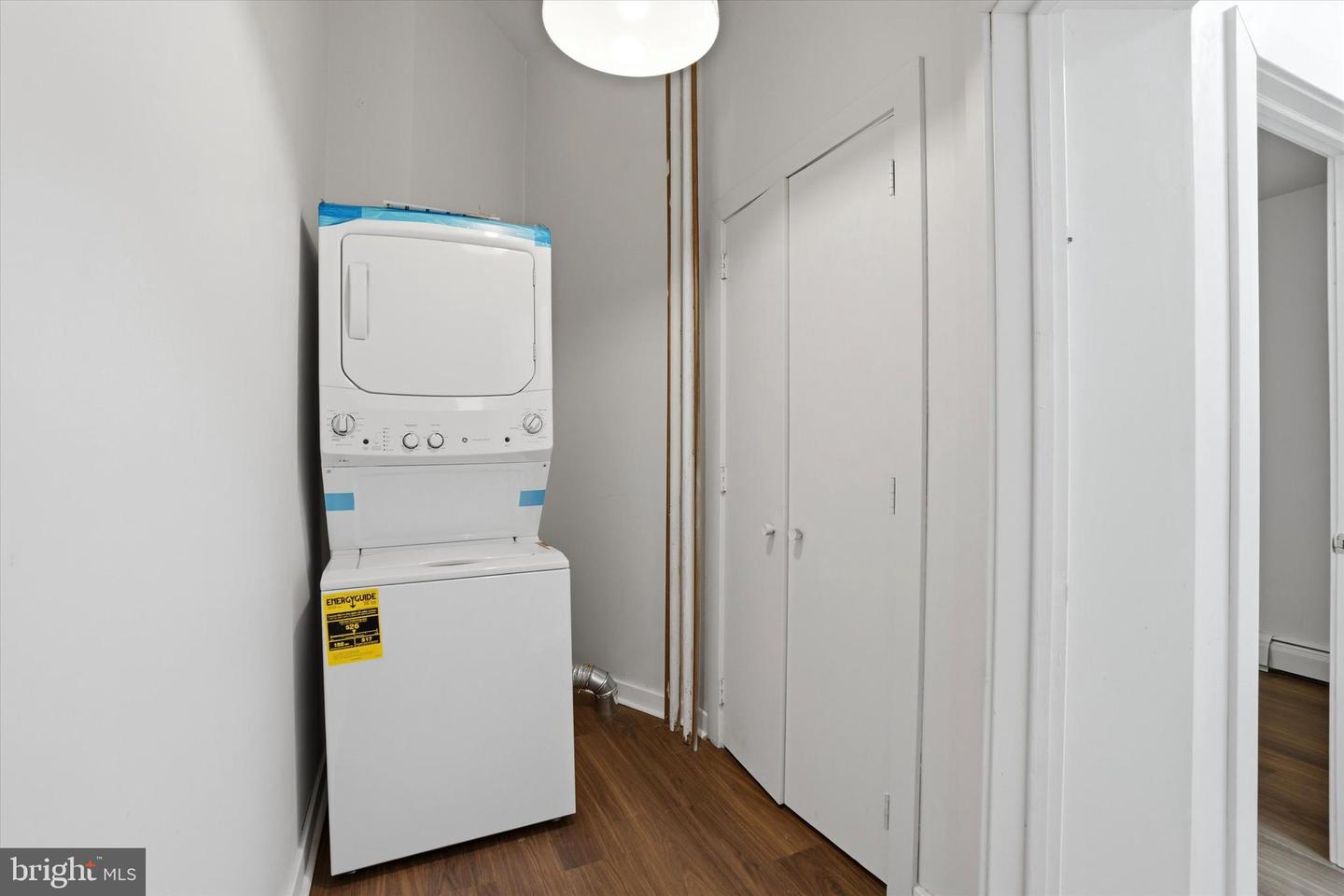 112 N 11th St #1 Property Photo 7