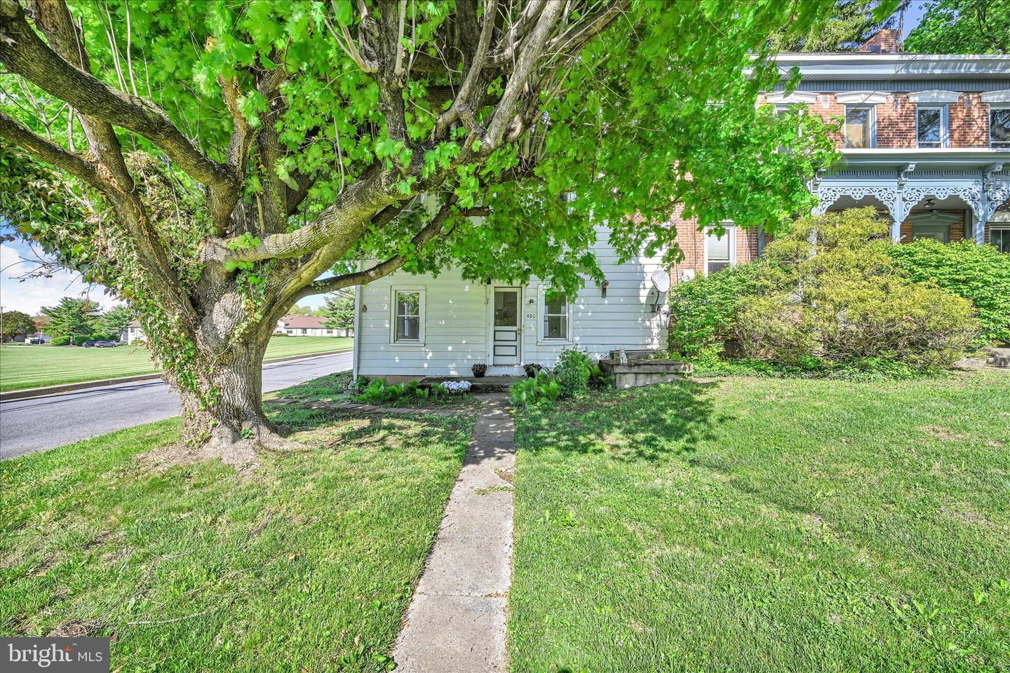 406 Noble St Property Photo 49