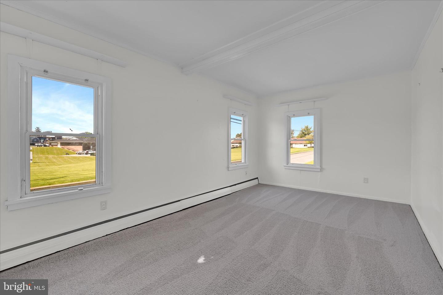 406 Noble St Property Photo 53