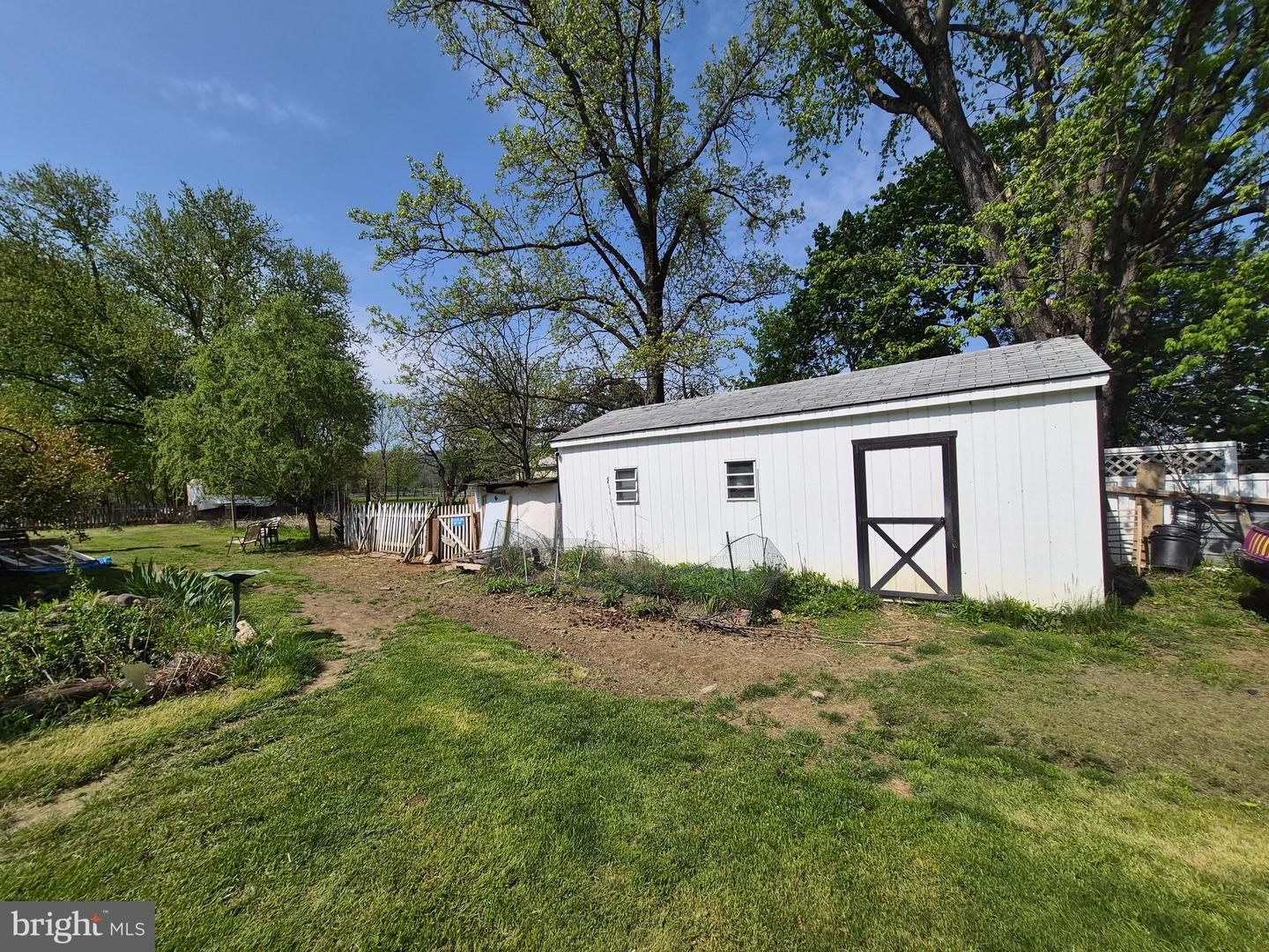 194 Water St Property Photo 6