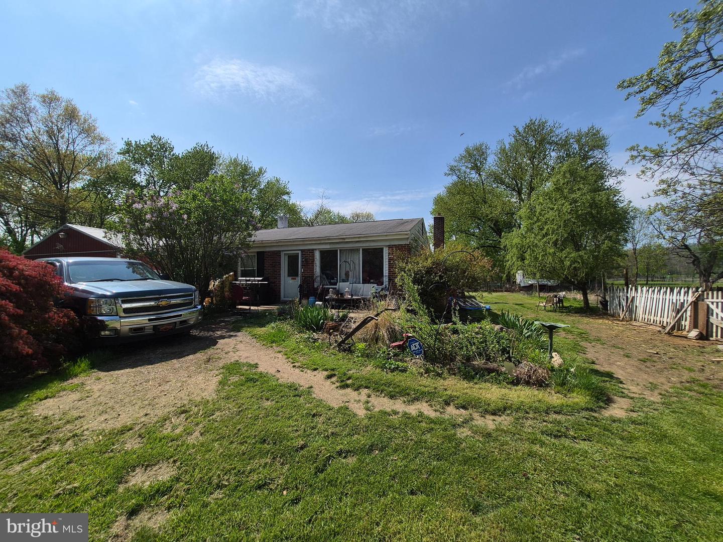 194 Water St Property Photo 7