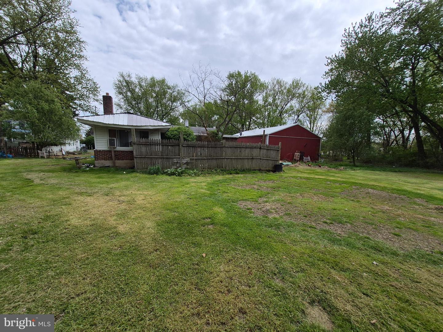 194 Water St Property Photo 10