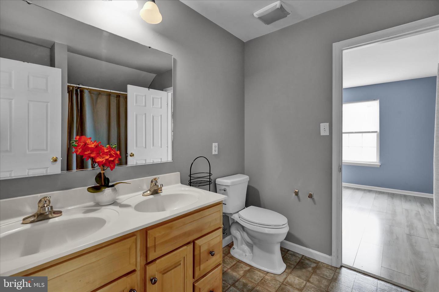 121 Great Bend Way Property Photo 34