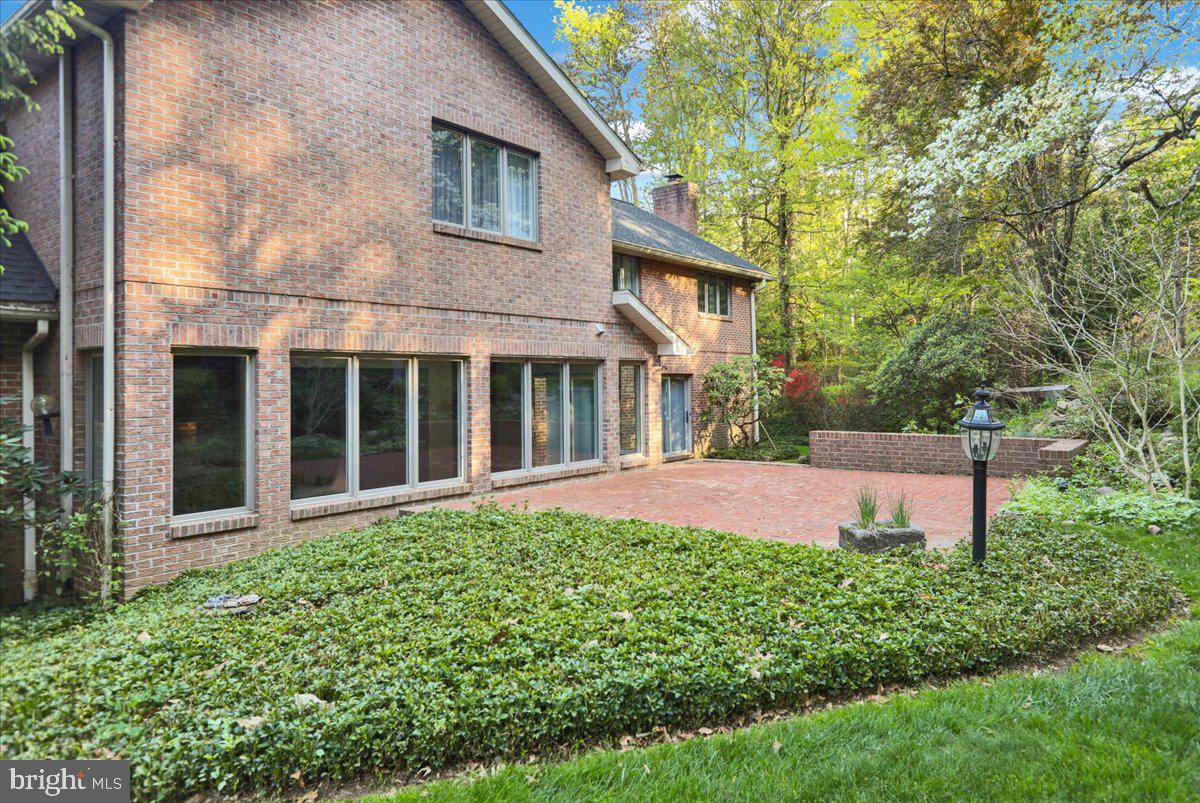 34 Hessian Blvd Property Photo 9