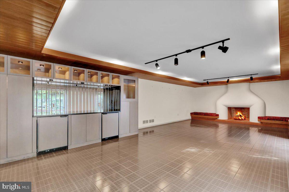 34 Hessian Blvd Property Photo 24