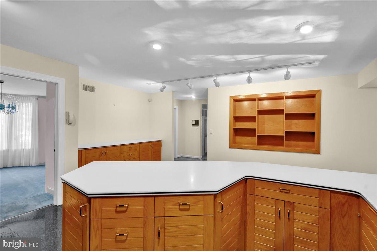 34 Hessian Blvd Property Photo 31